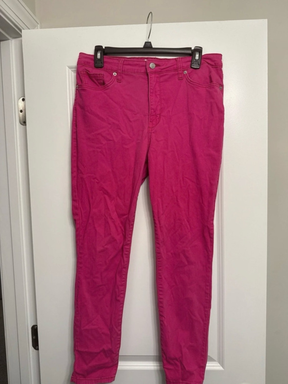 crown & ivy Hot Pink Skinny Jeans